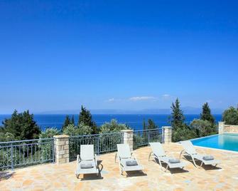 Monodendri Blue - Gaios - Pool