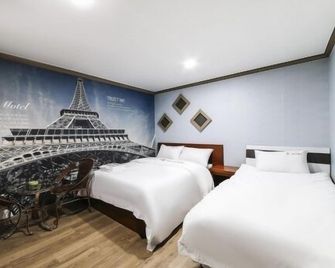 Happy Q Motel - Andong