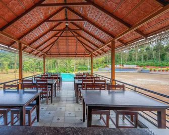 Hanchinamane Heritage By Z Vacations - Chikamagalur - Restaurant