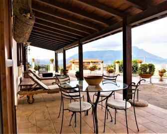 Villa delle Rose sicily - Cerda - Patio