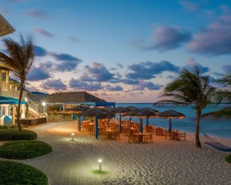 Castaways Cayman Beach Resort - North Side - Beach