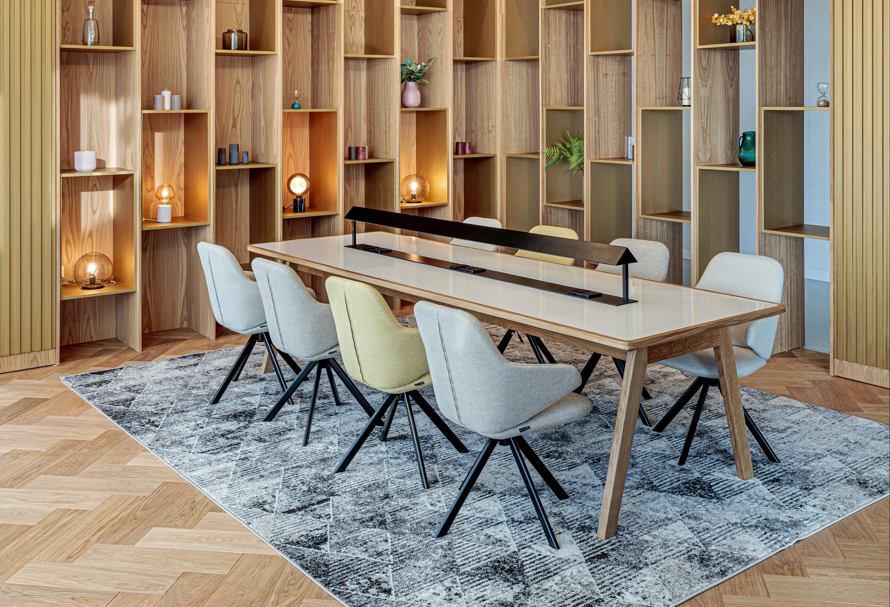 هوليداي إن براغ - براغ - غرفة طعام