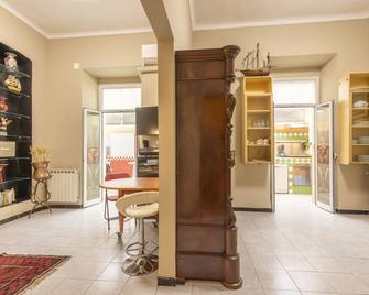 De Angelis Central House by Wonderful Italy - San Remo - Lobby