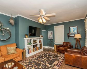 Unique Charm, Conveniently Located - Sharpsville - Living room