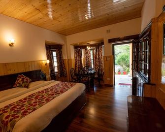 The Pavilion Hotel - Nainital - Schlafzimmer