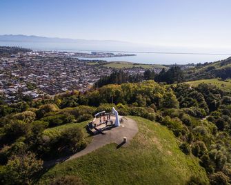 Yha Nelson - Backpackers - Nelson - Outdoor view