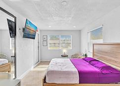 Hollywood Luxury Hotel Like House By Beach #192 - Hollywood - Bedroom