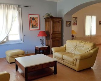 Les Valerianes - Sablet - Salon