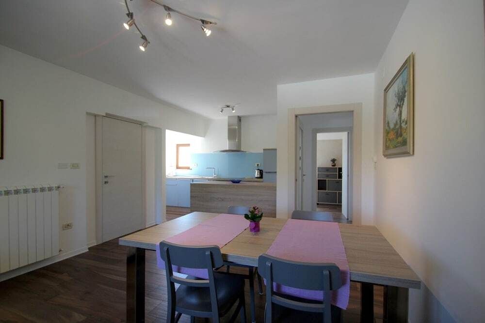 Clai - Novigrad - Salle à manger