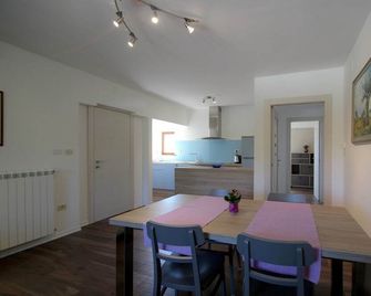 Clai - Novigrad - Salle à manger