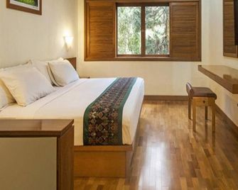 The Cipaku Garden Hotel - Bandung - Bedroom