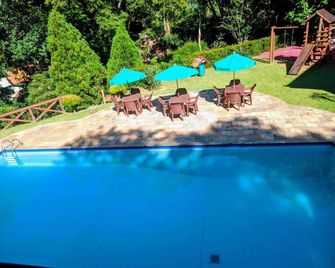 Cheiro de Mata Pousada e Restaurante - 15 Km da Terra dos Dinos em Miguel Pereira - Engenheiro Paulo de Frontin - Piscina