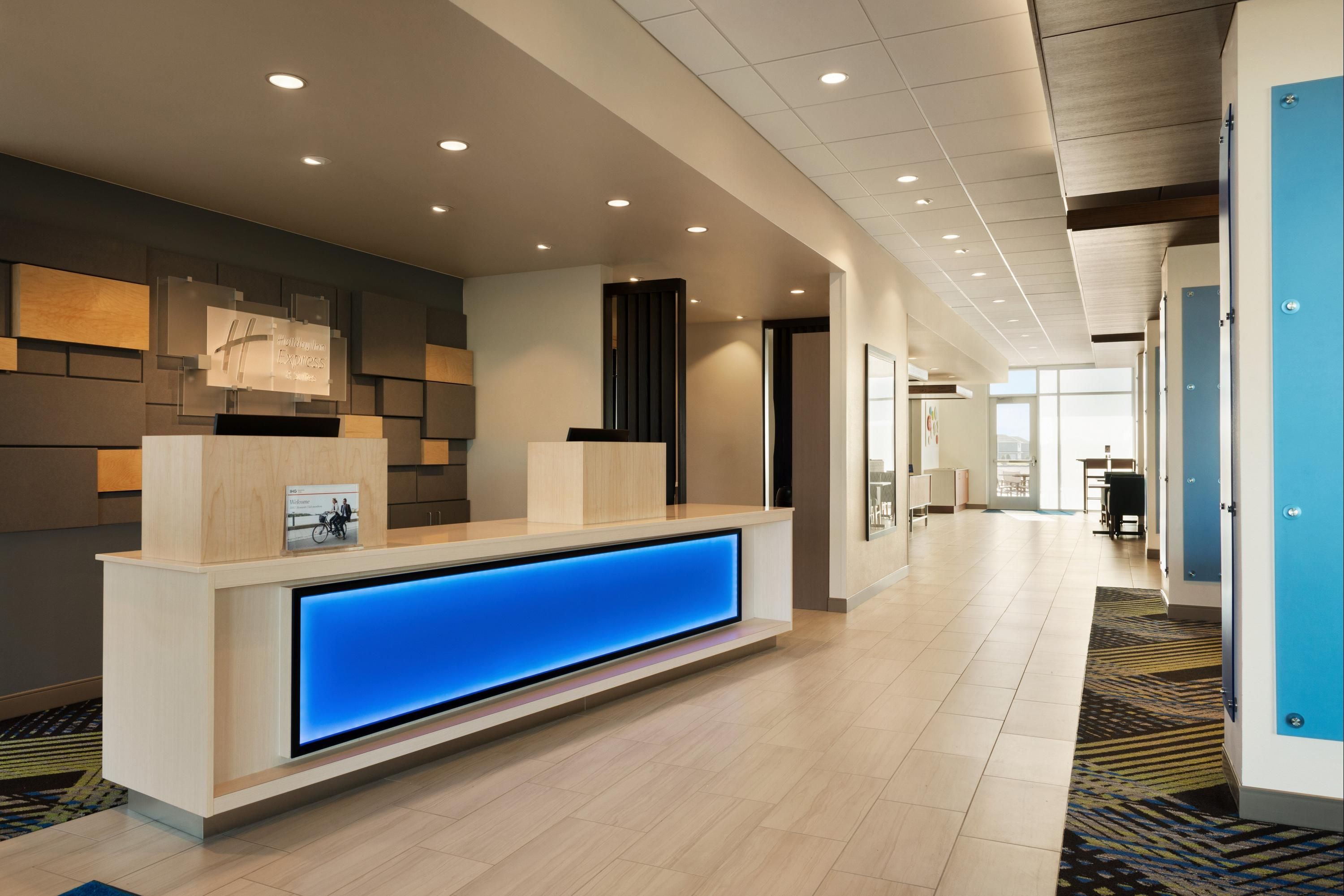 Holiday Inn Express & Suites Beaver Dam By IHG - Beaver Dam - Rezeption