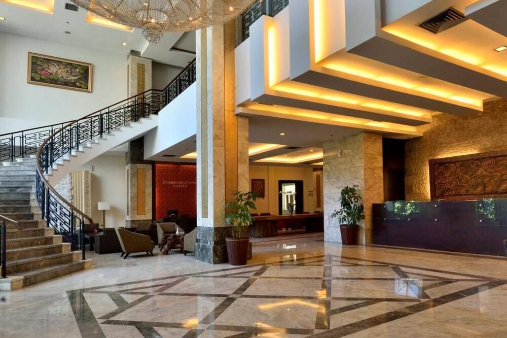 Gino Feruci Kebon Jati by Kagum Hotels - באנדונג - לובי