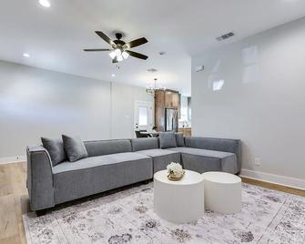 Brand New 3 BR 2 and a half BA - San Angelo - Sala de estar