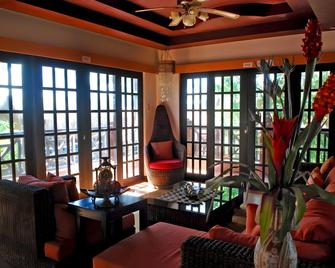 Villa Paulina Beach Resort And Spa - San Jose - Living room