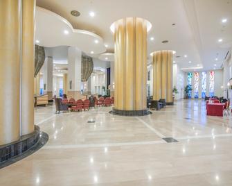 Starlight Resort Hotel - Kizilagaç - Lobby