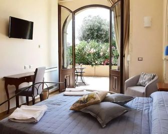 Antico Casale Benali - Case Monterosso