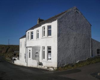 Burnside Lodge - Portnahaven - Building