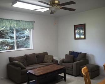 5 Bedroom Lake House on Lake McConaughy - Great for families or group gatherings - Lewellen - Sala de estar