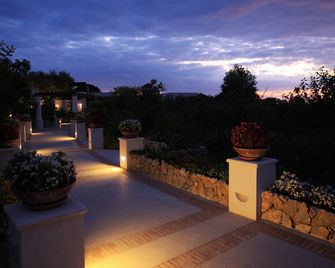 Hotel Al Mulino - Mediterranean Garden Retreat in AnaCapri - אנאקאפרי