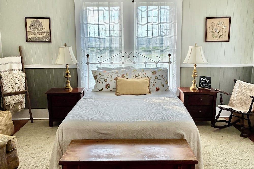 Spacious Family Farmhouse