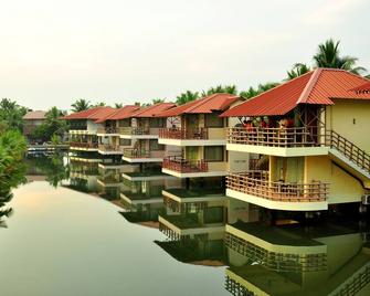Kalathil Lake Resort - Vaikom - Edificio