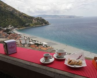 B&B La Bastia - Scilla - Balkón