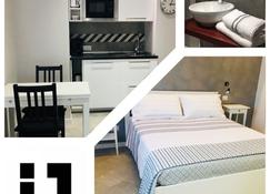 Interno 1 Ciampino Roma Luxury Apartment - Ciampino - Bedroom