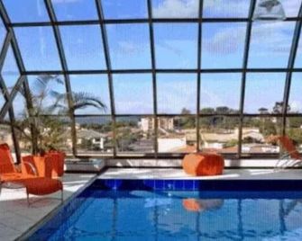 Hotel Executive Arapongas - Arapongas - Piscina