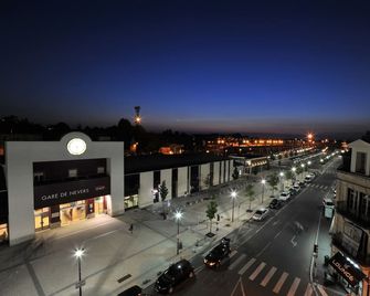 Brit Hotel Confort Nevers Centre Gare - Nevers - Utomhus