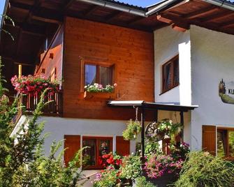 Apartment In Huettau Near Ski Amade Slop - Hüttau - Building