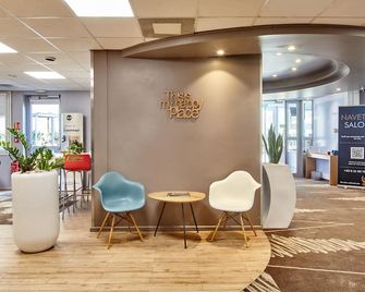 B&B HOTEL Paris Nord 2 CDG Aéroport - Roissy-en-France - Lobby