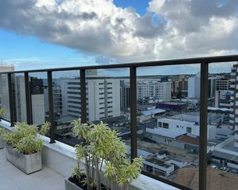 Bela Hospedagem - #105 Compact Tambau, garagem privativa - João Pessoa - Balcony