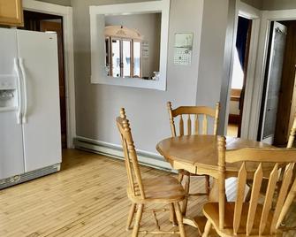 The Coastal Country House in New Brunswick - Murray Corner - Comedor