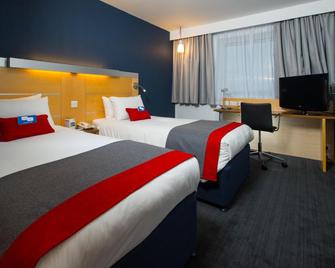 Holiday Inn Express Bedford By IHG - Bedford - Makuuhuone
