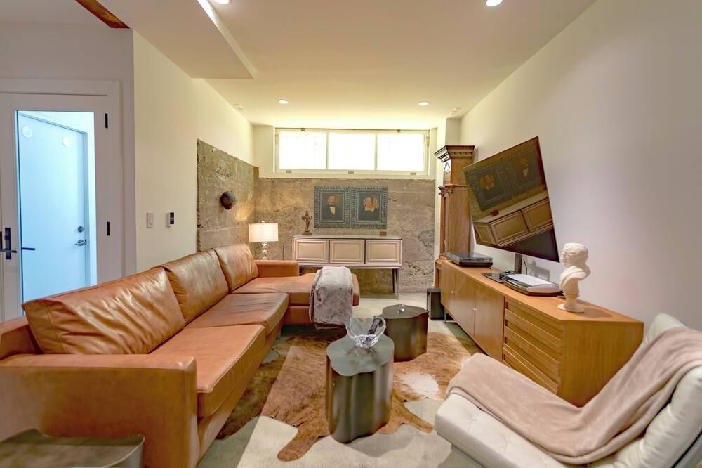 Pvt luxury Boutique Suite with Lush Patio - Historic San Francisco - 99 Walk Score - San Francisco