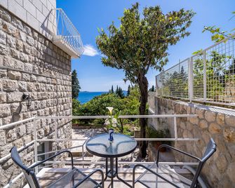 Guest House Villa Nina - Mlini - Balcón