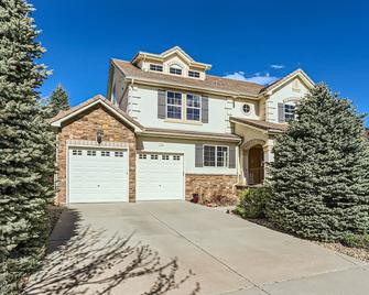 Denver Dream House - Stunning Lake, Mountain & Golf Views with Luxury Amenities - Spa, Table-Tennis, Jacuzzi, Media Center, Loft - Denver - Edifício