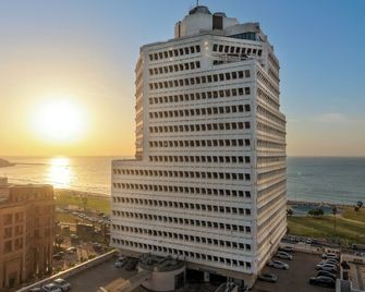 Wom Beach Pod Hotel -By Wom Pod Chain - Tel Aviv - Building