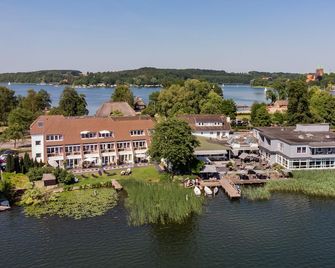 Hotel Der Seehof - Ratzeburgo - Edificio