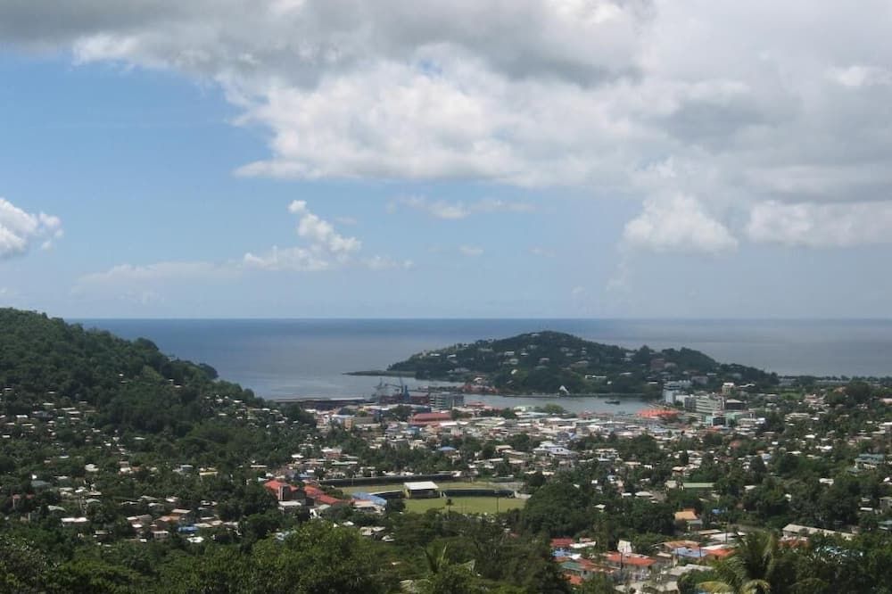 Hilltop View Guesthouse - Castries - Vista del exterior
