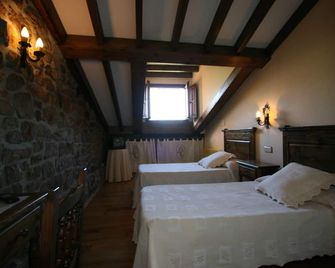 Posada La Colodra - Los Tojos - Bedroom