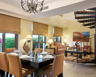 Orchard Parksuites by Far East Hospitality - Singapore - Dining room