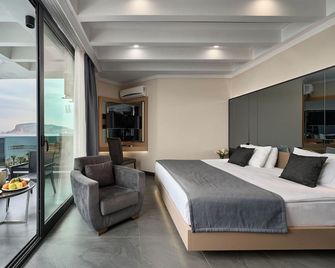 Kaila Beach Hotel - Alanya - Habitación