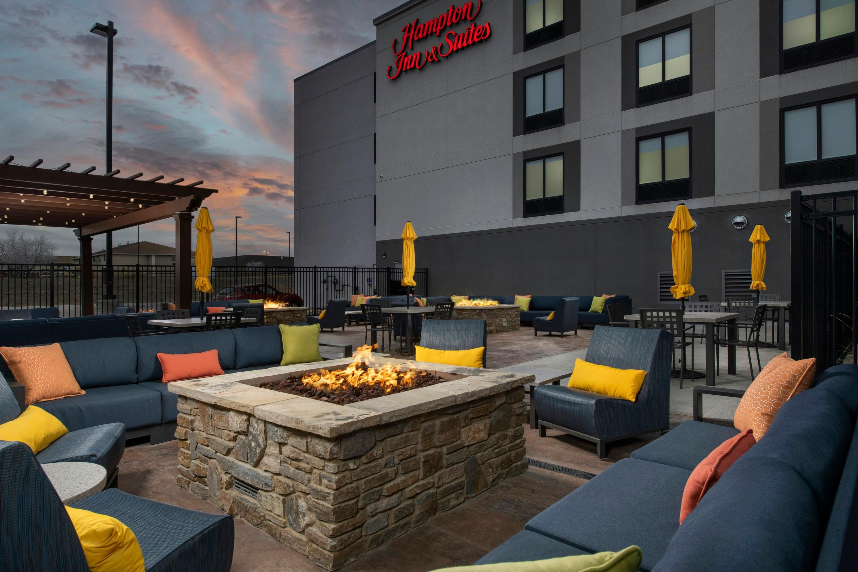 Hampton Inn and Suites Rapid City Rushmore - Rapid City - Patio