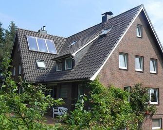 Haus Üüs Aran Wohnung Nr. 6 - Nebel - Gebäude