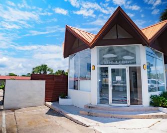 Banana Peel Lodge - פנמה סיטי ביץ' - בניין