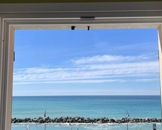 Giada Residence - Moneglia - Balcón