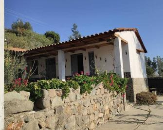 Casa de campo Cushta en medio de la naturaleza y con vista al nevado Huascarán - Anta - Bâtiment